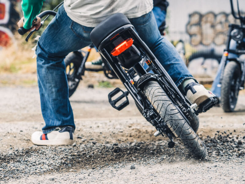 bicicletta elettrica compatta hurricane